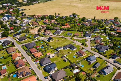 Prodej stavebního pozemku, 1 370 m² 8