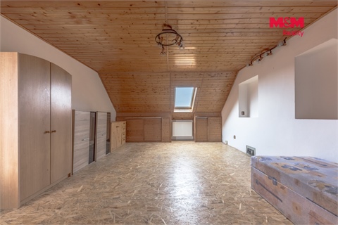 Prodej rodinného domu, 180 m² 12
