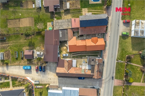 Prodej rodinného domu, 180 m² - 18