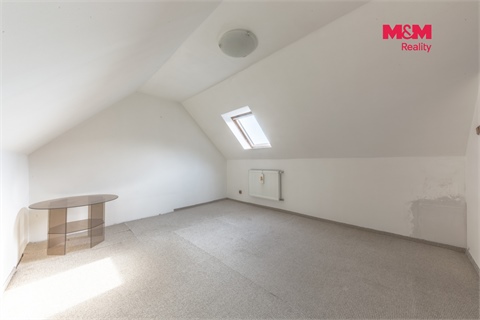 Prodej rodinného domu, 180 m² - 12