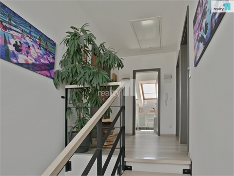 Prodej rodinného domu, 200 m² - 6