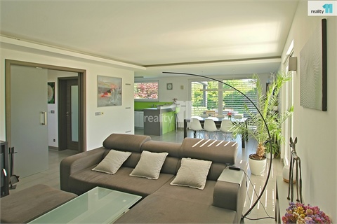 Prodej rodinného domu, 200 m² - 2