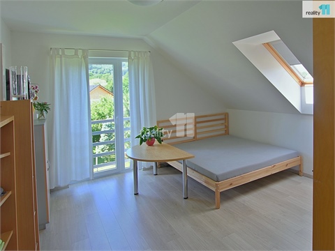 Prodej rodinného domu, 200 m² 10