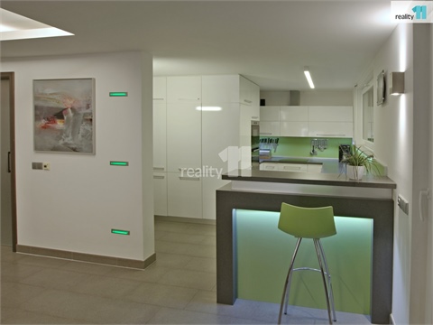 Prodej rodinného domu, 200 m² - 26