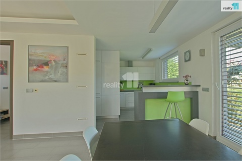 Prodej rodinného domu, 200 m² 2