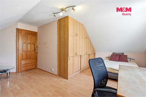 Prodej rodinného domu, 281 m² 18