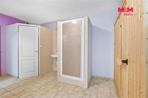 Prodej rodinného domu, 281 m² 26
