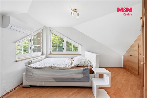 Prodej rodinného domu, 281 m² - 20