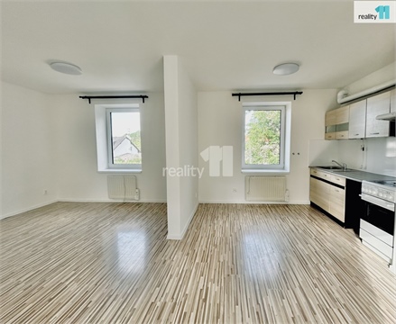 Pronájem bytu 2kk, 64 m² - 24