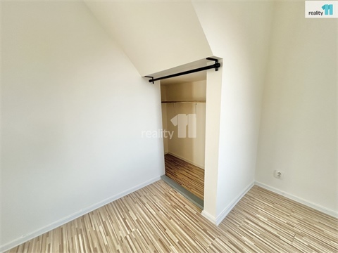 Pronájem bytu 2kk, 64 m² - 26