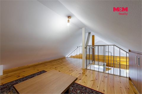 Pronájem bytu 4kk, 70 m² 12