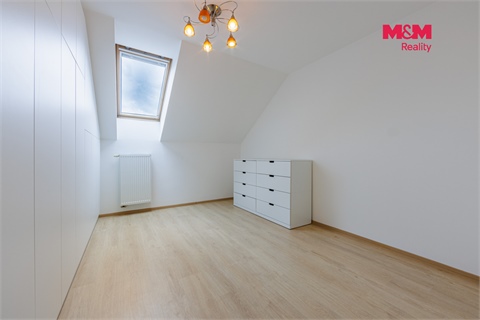 Pronájem bytu 4kk, 70 m² 2