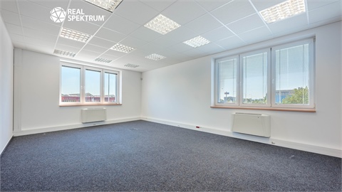 Pronájem kanceláře, 684 m² 2
