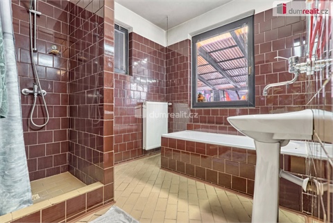 Prodej rodinného domu, 200 m² - 12