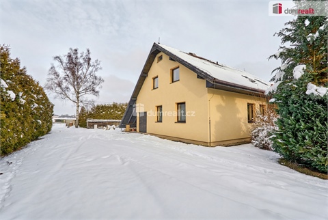 Prodej rodinného domu, 200 m² 2