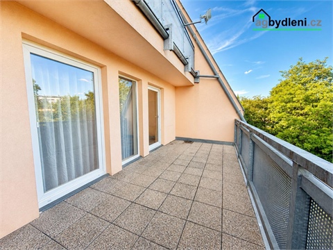 Pronájem bytu 3kk, 89 m² 10