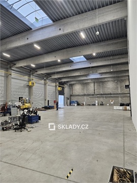 Pronájem skladu / haly, 1 300 m² 0