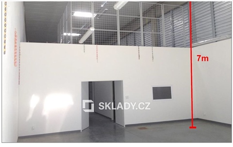 Pronájem skladu / haly, 205 m² - 0