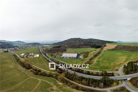 Pronájem skladu / haly, 11 000 m² 0