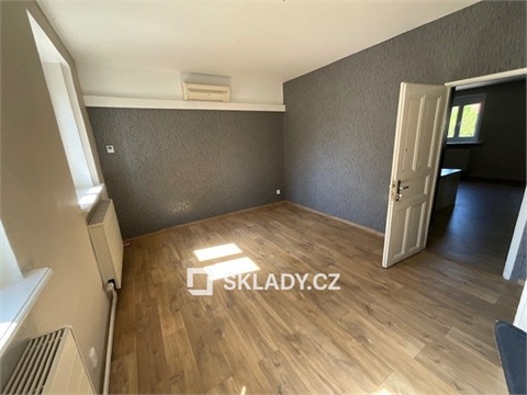 Pronájem skladu / haly, 562 m² 12