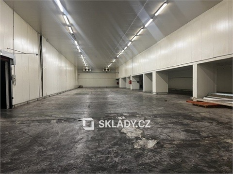 Pronájem skladu / haly, 760 m² - 0