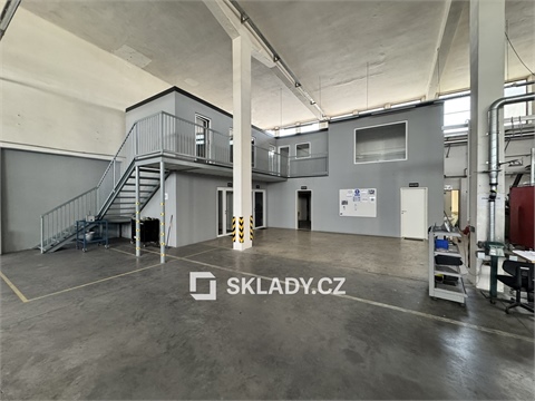 Pronájem skladu / haly, 620 m² 0