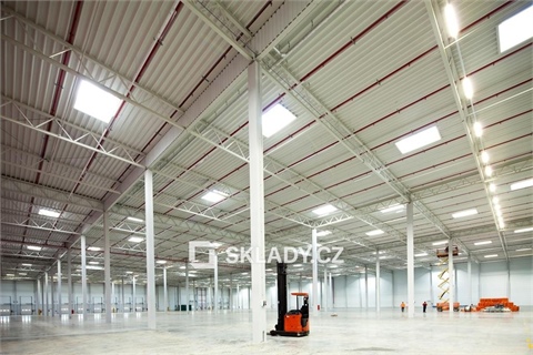 Pronájem skladu / haly, 6 900 m² - 0