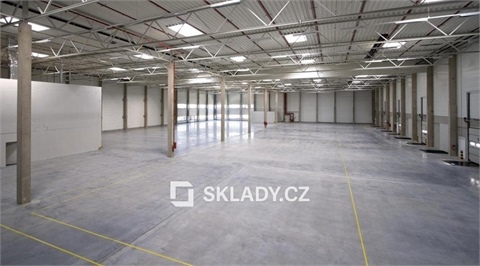 Pronájem skladu / haly, 4 393 m² 2