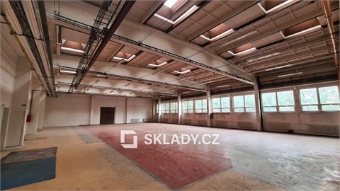 Pronájem skladu / haly, 677 m² 0