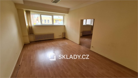 Pronájem skladu / haly, 677 m² - 4