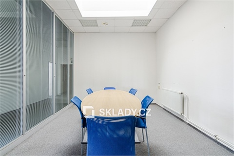 Pronájem kanceláře, 1 000 m² 2