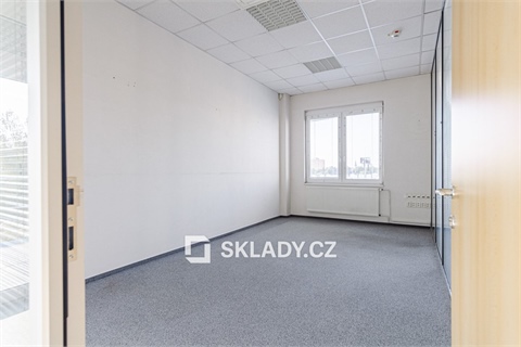 Pronájem kanceláře, 1 000 m² 4