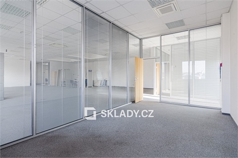 Pronájem kanceláře, 1 000 m² - 6