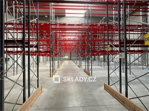 Pronájem skladu / haly, 4 850 m² - 8