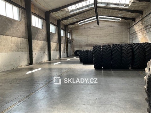 Pronájem skladu / haly, 1 500 m² - 0