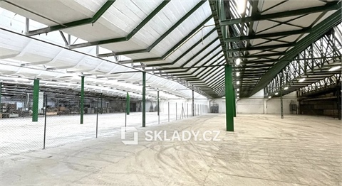 Pronájem skladu / haly, 2 700 m² 0