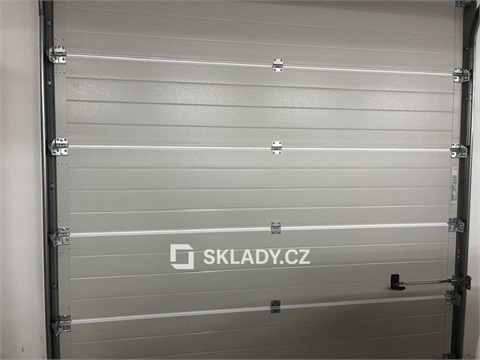 Pronájem skladu / haly, 700 m² 2
