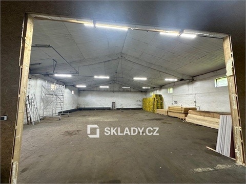 Pronájem skladu / haly, 750 m² - 0