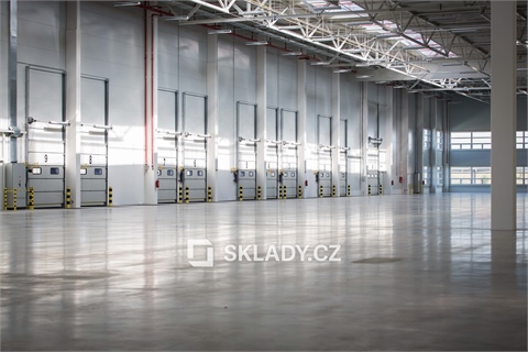 Pronájem skladu / haly, 8 542 m² - 2