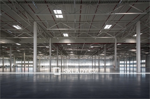 Pronájem skladu / haly, 8 542 m² - 0