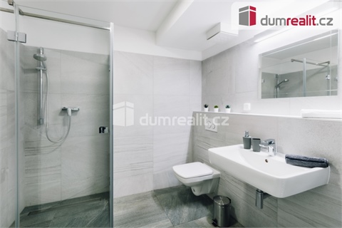 Pronájem bytu 2kk, 71 m² 2