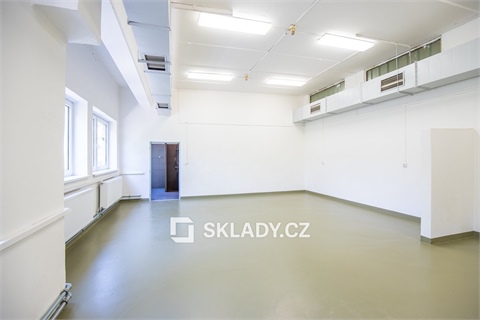 Pronájem skladu / haly, 2 500 m² 12