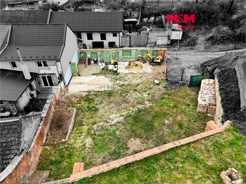 Prodej stavebního pozemku, 800 m² 0