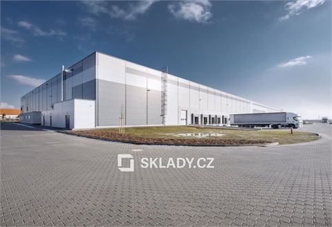 Pronájem skladu / haly, 5 000 m² - 0