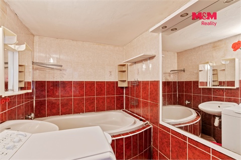 Prodej rodinného domu, 220 m² 4