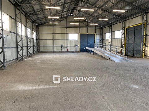Pronájem skladu / haly, 880 m² 0