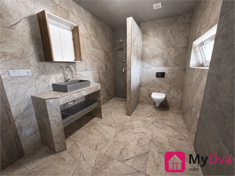 Pronájem bytu 2kk, 62 m² - 2