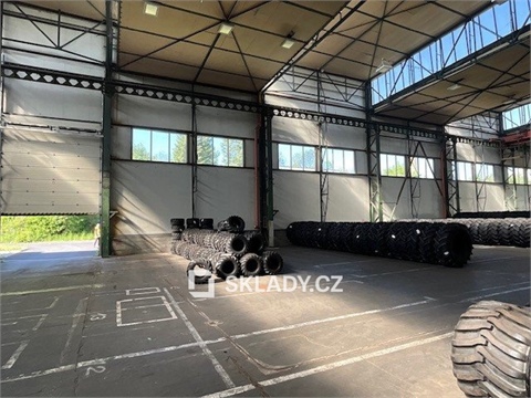 Pronájem skladu / haly, 2 400 m² 2