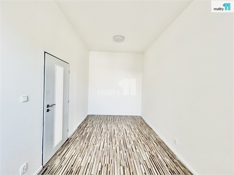 Pronájem bytu 2kk, 35 m² 8