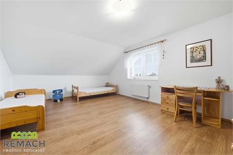 Prodej rodinného domu, 335 m² - 10